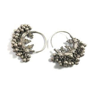 vintage collectible bali silver earrings