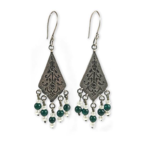 Tribal green onyx pearls earrings