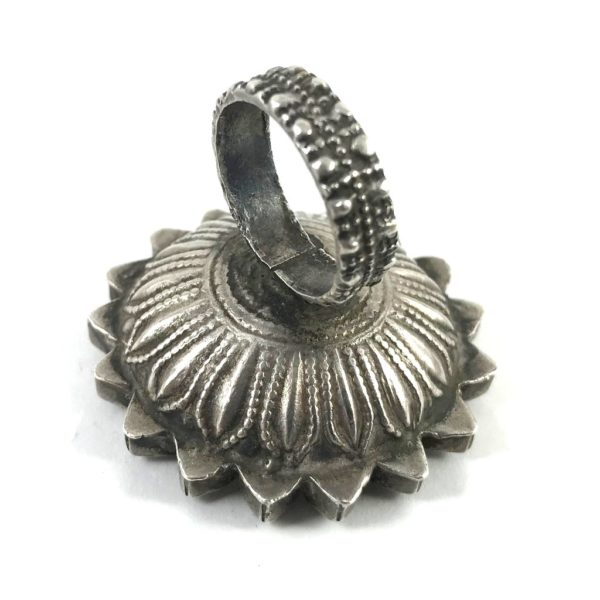 Vintage Sun Flower Ring - Glass Set - Image 3