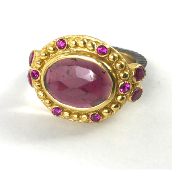 Elegant Garnet Ring - Image 3