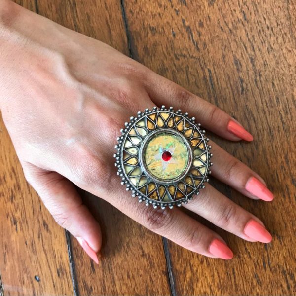 Vintage Sun Flower Glass Set Ring - Image 2