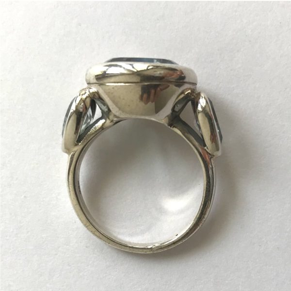 Blue Topaz Simply Elegant ring - Image 3