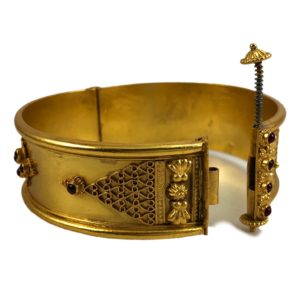 gold plated sterling silver kada with screw system