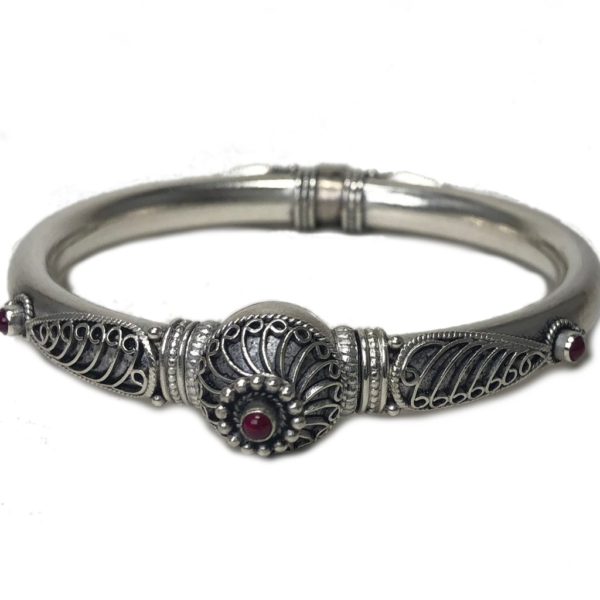 top view of sterling silver kada