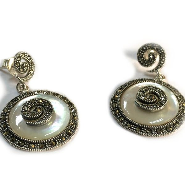 mother of pearl & mercasite sterling silver earring