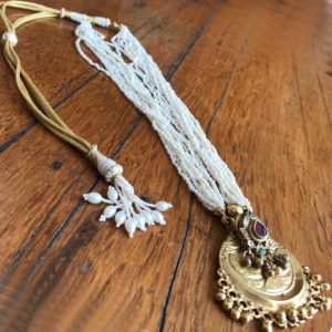 Pearls & Jadau Medallion Gold plated Necklace - Image 2