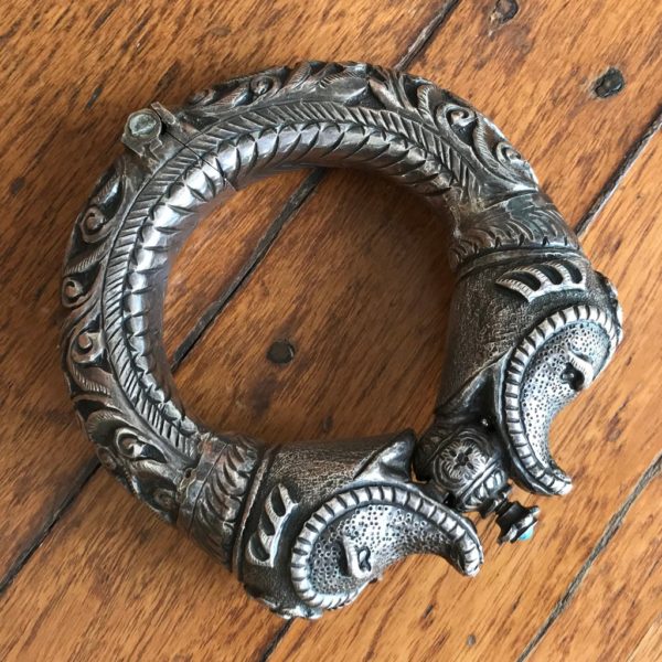 Vintage Collectible Large Makar Kada - Image 3