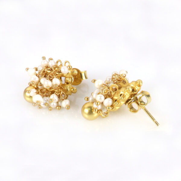 Pearls bunch Gold plated stud earrings - Image 2